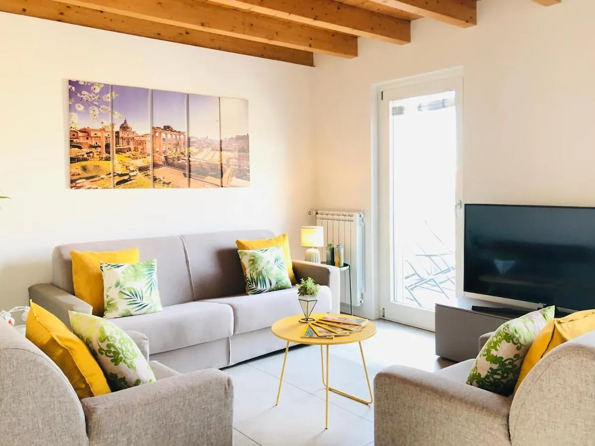 Stepandgo Milano Navigli Apartman 0*,  Olaszország