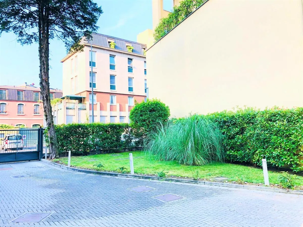 Апартаменты Stepandgo Milano Navigli Милан